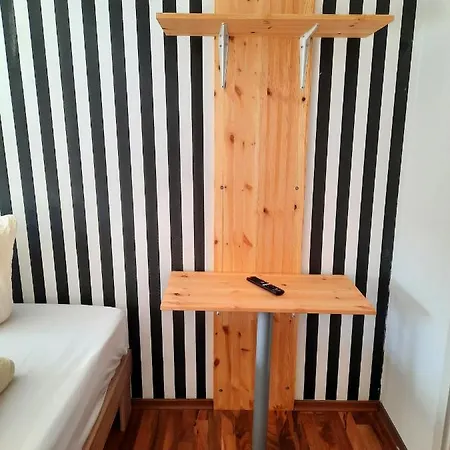 Easy Apartment